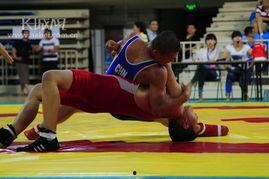 古典式摔跤视频,激战正酣，力与美的完美演绎